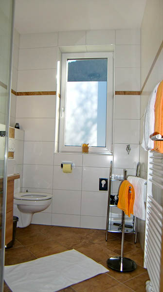 apart-patscheider-appartement-ried-badezimmer-01
